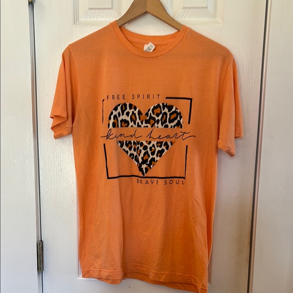 Brave Soul Peach color Graphic T-Shirt for women - M - Leopard print
